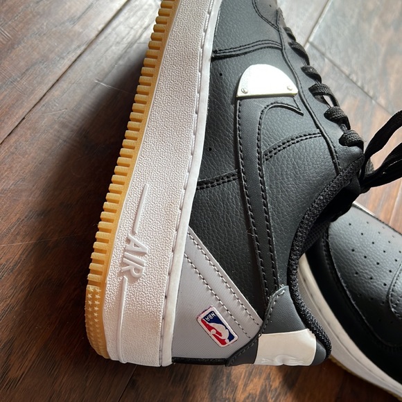 Nike Air-force One 07 NBA - Picture 4 of 7